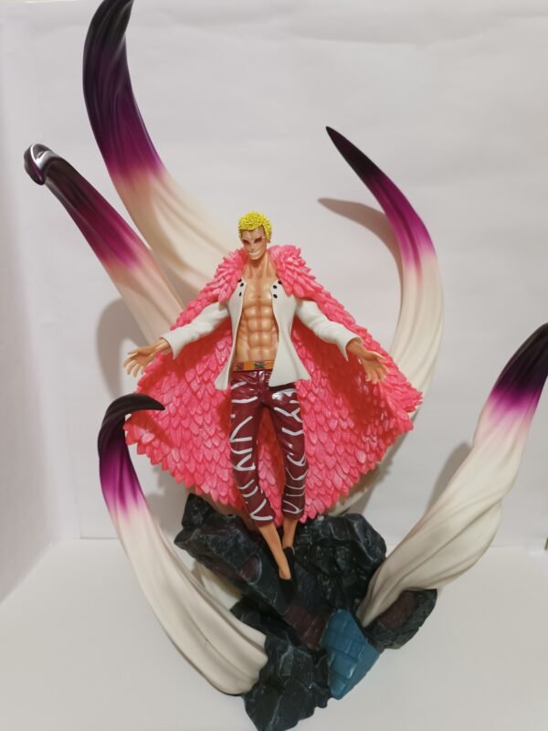 Donquixote Doflamingo - Imagen 4